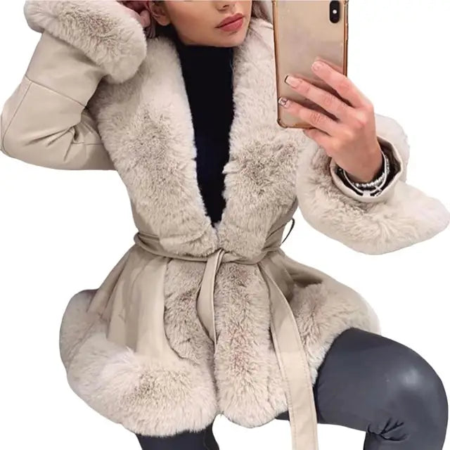 Chic Women Leather/Fur Coat